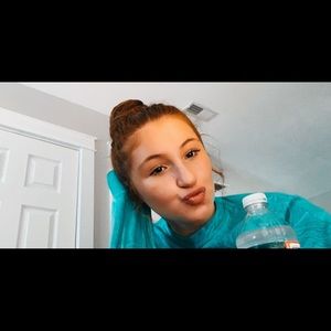 Meet your Posher, Alison